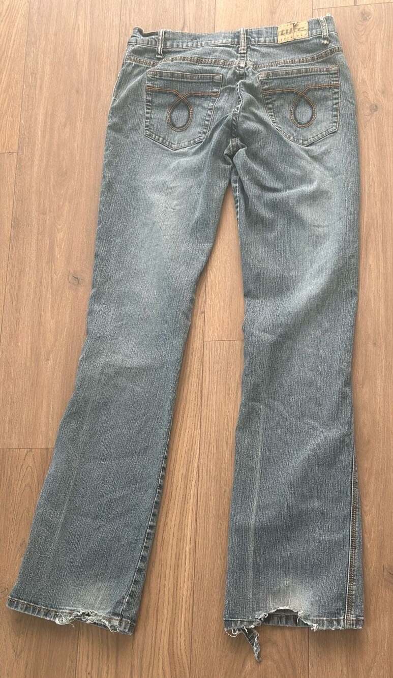 Size 7 Distressed Tyte Y2K Low Rise Bootcut Jeans Grunge